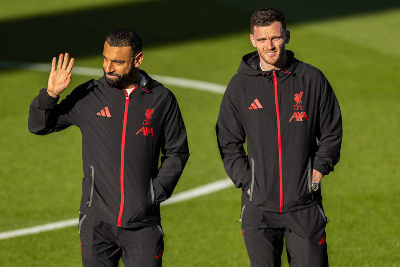 📸 Salah och Robbo uppvaktades på sista träningen